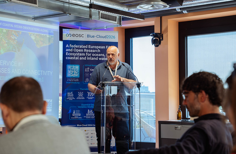 Joao Vitorino presenting one of the virtual labs during the conference